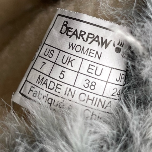 Bearpaw fuzzy boots - Picture 6 of 7